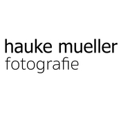 Logo/Portrait: Fotograf hauke mueller fotografie Logo/Portrait: Fotograf hauke mueller fotografie