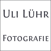 Logo/Portrait: Fotograf Uli Lühr