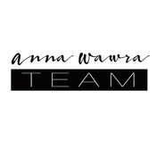 Logo/Portrait: Fotografie Anna Wawra TEAM UG Logo/Portrait: Fotografie Anna Wawra TEAM UG