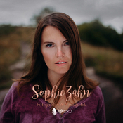 Logo/Portrait: Fotografin Sophie Zahn