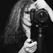 Logo/Portrait: Fotografin Katharina Kontopidou Logo/Portrait: Fotografin Katharina Kontopidou