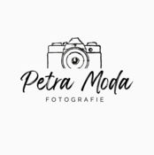 Logo/Portrait: Fotograf Petra Moda Fotografie
