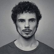 Logo/Portrait: Fotograf Mike Abmaier Logo/Portrait: Fotograf Mike Abmaier