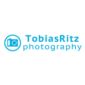Logo/Portrait: Fotograf Tobias Ritz Logo/Portrait: Fotograf Tobias Ritz