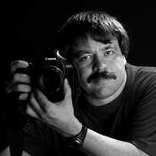 Logo/Portrait: Fotograf Olaf Fingerle