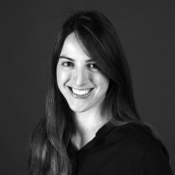 Logo/Portrait: Freie Fotografin Chiara Bellamoli Logo/Portrait: Freie Fotografin Chiara Bellamoli
