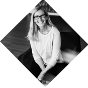 Logo/Portrait: Freie Fotografin Ute Hieke Fotografie Logo/Portrait: Freie Fotografin Ute Hieke Fotografie
