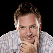 Logo/Portrait: Fotograf Simon Kunkelmoor Logo/Portrait: Fotograf Simon Kunkelmoor