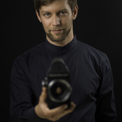 Logo/Portrait: Fotograf Michael Wallmüller Logo/Portrait: Fotograf Michael Wallmüller