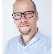 Logo/Portrait: Fotograf NAD KAB Media Logo/Portrait: Fotograf NAD KAB Media