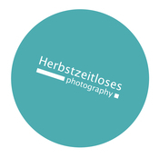 Logo/Portrait: Fotograf Herbst-zeitloses Logo/Portrait: Fotograf Herbst-zeitloses