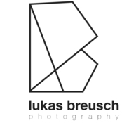 Logo/Portrait: Fotograf lukas breusch photography 