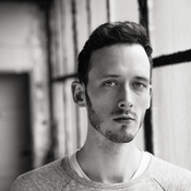 Logo/Portrait: Fotograf Lucas Melzer Photography Logo/Portrait: Fotograf Lucas Melzer Photography