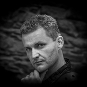 Logo/Portrait: Fotograf Alexander Alberg Logo/Portrait: Fotograf Alexander Alberg