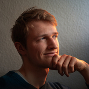 Logo/Portrait: Fotograf Alexander Haas Logo/Portrait: Fotograf Alexander Haas