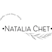 Logo/Portrait: Fotografin Natalia Chet