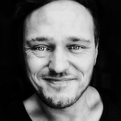 Logo/Portrait: Fotograf Uwe Mühlhäußer