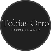 Logo/Portrait: Fotograf Tobias Otto Logo/Portrait: Fotograf Tobias Otto