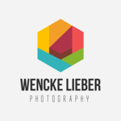 Logo/Portrait: Fotograf Wencke Lieber Photography