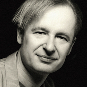 Logo/Portrait: Fotograf Karsten Uhlmann Logo/Portrait: Fotograf Karsten Uhlmann