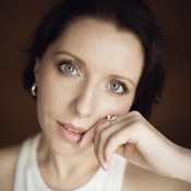 Logo/Portrait: Fotograf Irina Welker Logo/Portrait: Fotograf Irina Welker