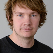Logo/Portrait: Fotografie Lukas Barth-Tuttas Logo/Portrait: Fotografie Lukas Barth-Tuttas