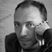 Logo/Portrait: Fotograf Thomas Merkenich