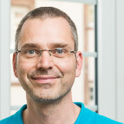 Logo/Portrait: Fotograf Oliver Volke Logo/Portrait: Fotograf Oliver Volke