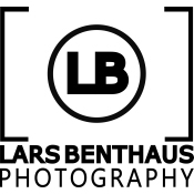 Logo/Portrait: Fotograf Lars Benthaus Photography Logo/Portrait: Fotograf Lars Benthaus Photography