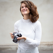 Logo/Portrait: Fotograf Miriam Kolbe Logo/Portrait: Fotograf Miriam Kolbe