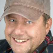 Logo/Portrait: Fotograf Lutz Winterstein Logo/Portrait: Fotograf Lutz Winterstein